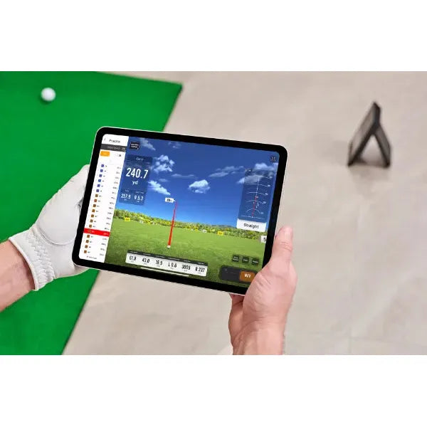 Voice Caddie SC4 Pro - Launch Monitor & Golf Simulator - Only Birdies